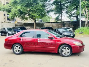 Honda Accord 2005 Red