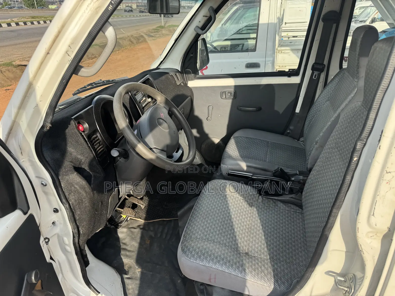 Daihatsu Hijet 2010 White