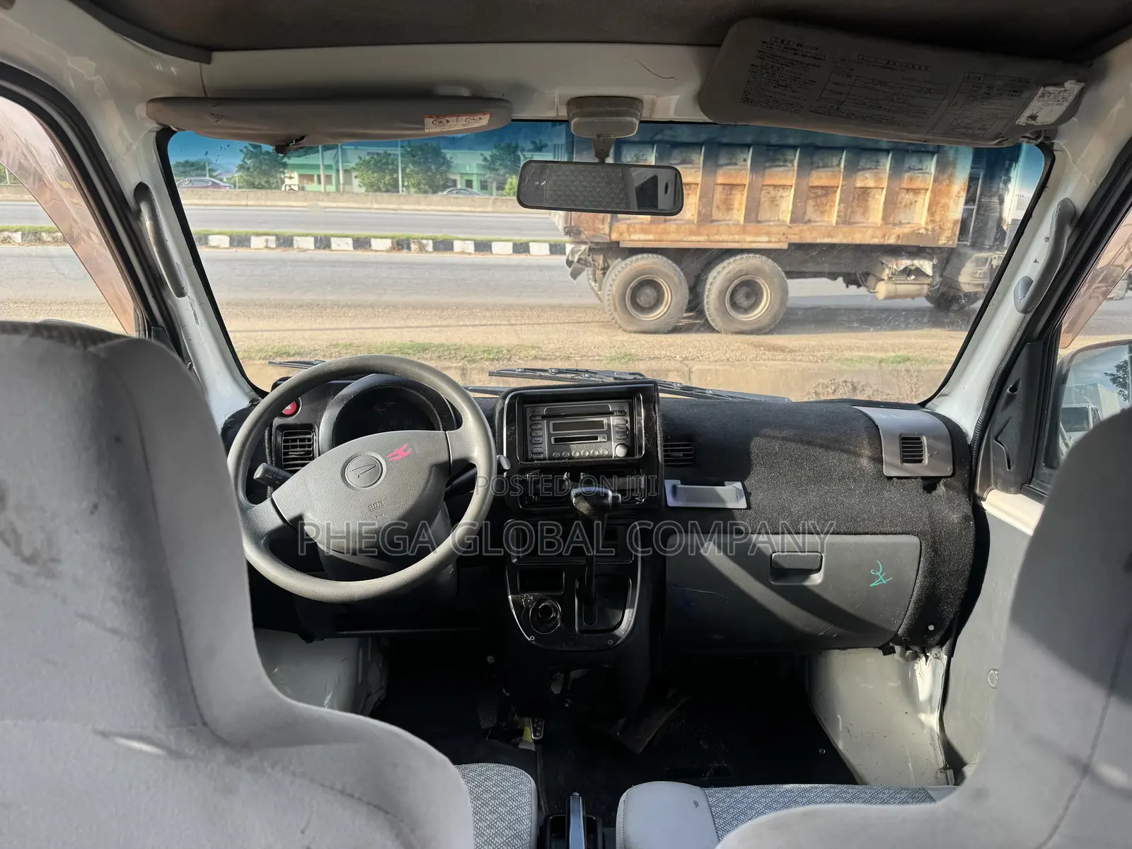 Daihatsu Hijet 2010 White