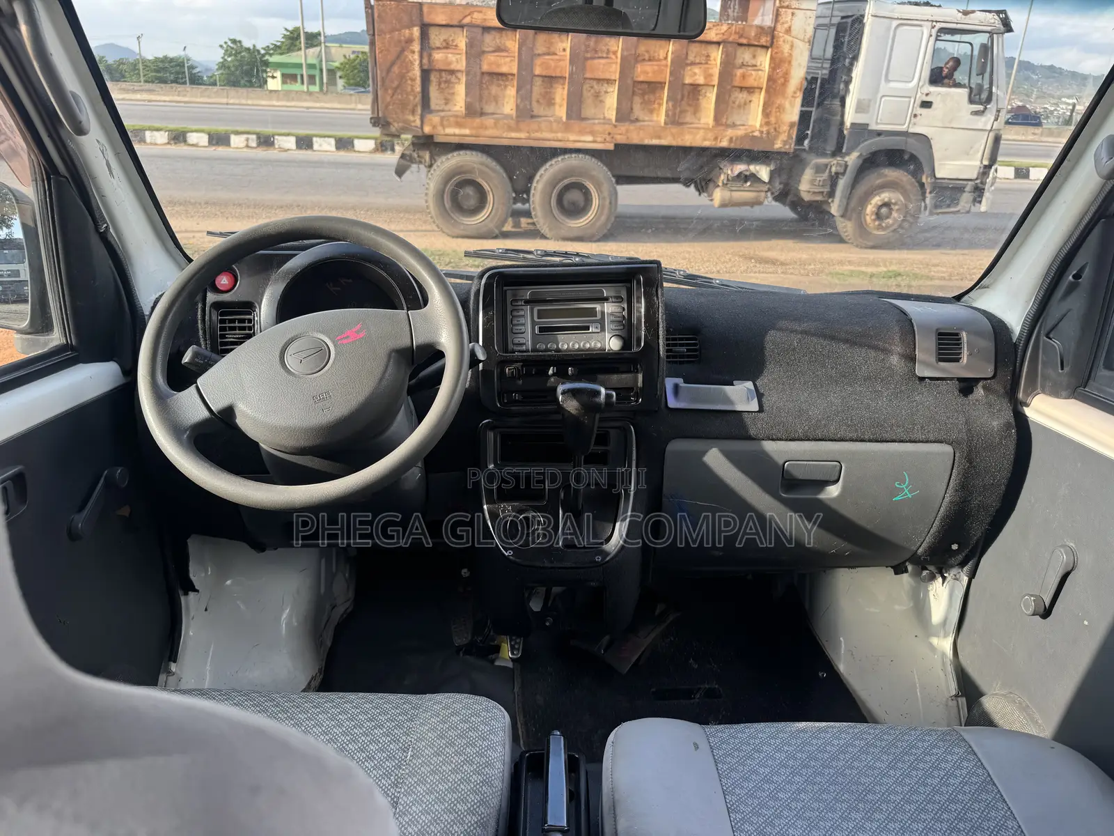 Daihatsu Hijet 2010 White