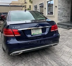 Mercedes-Benz E550 2015 Blue