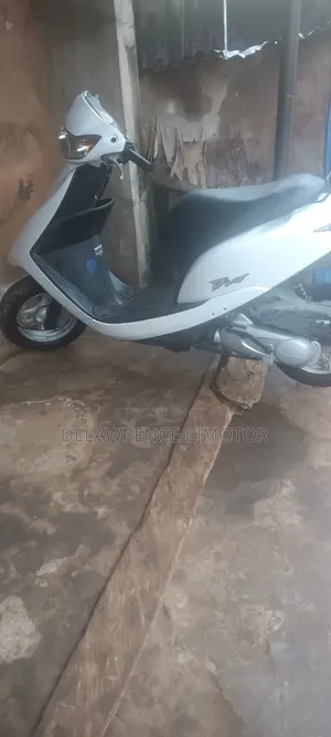 Honda Dio 2021 White