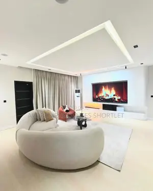 Cozy Two Bed Apartment Shortlet in Lekki