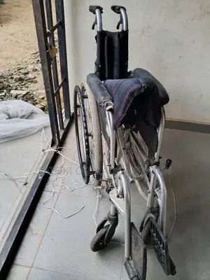 Standard Aluminum Foldable Wheelchair
