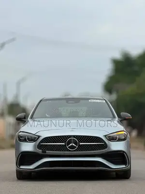 Mercedes-Benz C300 2023 Silver