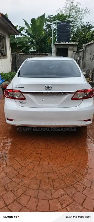 Toyota Corolla L 4dr Sedan (1.8L 4cyl 5M) 2012 White