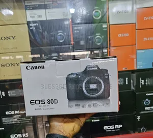 Canon EOS 80D With 18-135mm