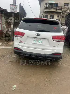 Kia Sorento 2017 White