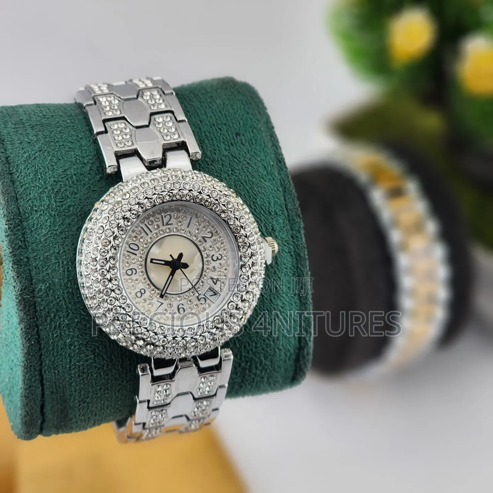 Pin Time Watches