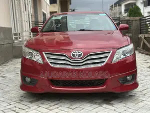 Toyota Camry SE 4dr Sedan (2.5L 4cyl 6AM) 2010 Red