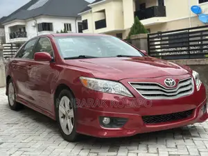 Toyota Camry SE 4dr Sedan (2.5L 4cyl 6AM) 2010 Red