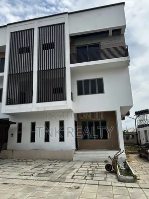 4bedroom Semi-Detached Duplex for Sale.