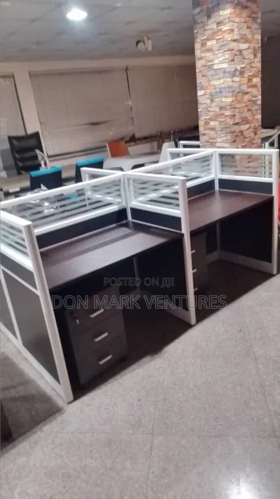 4 Seaters Work Station
