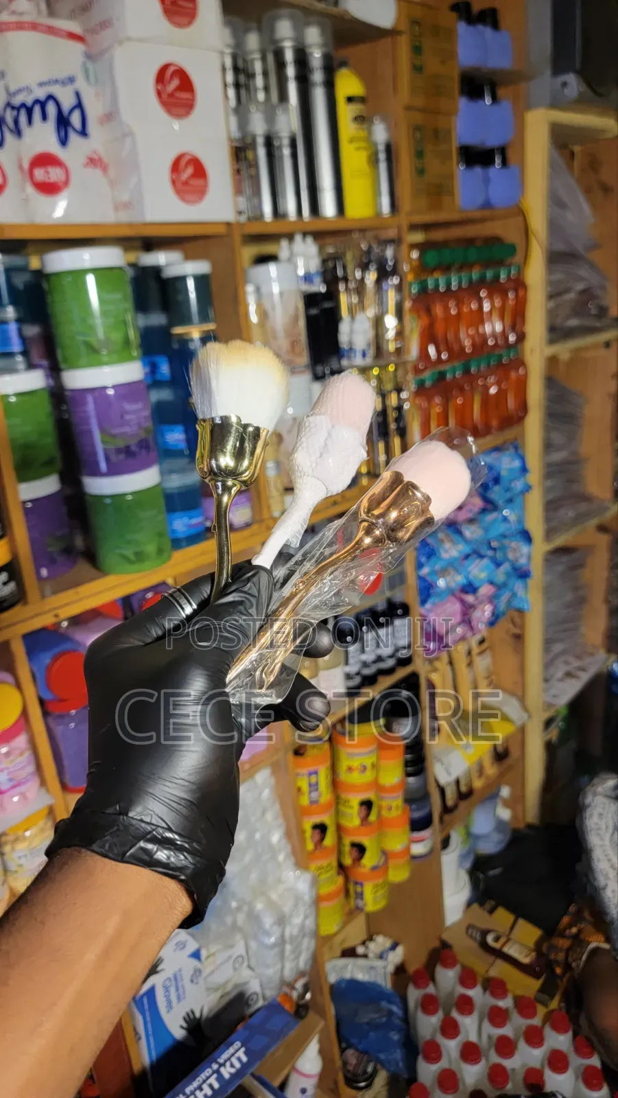 Powder/Nail Brush
