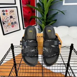 New Zara Camouflage Slide
