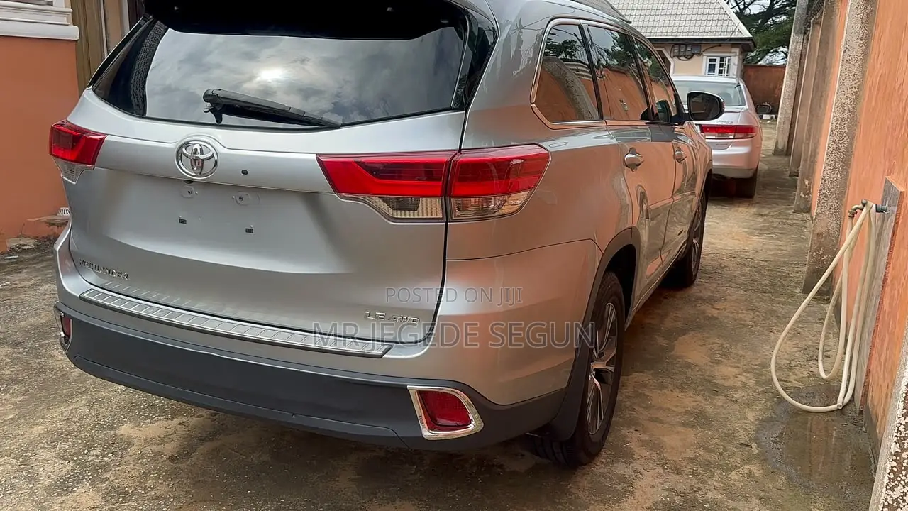 Toyota Highlander 2018 Silver