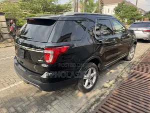 Ford Explorer XLT 4dr SUV AWD (3.5L 6cyl 6A) 2016 Black