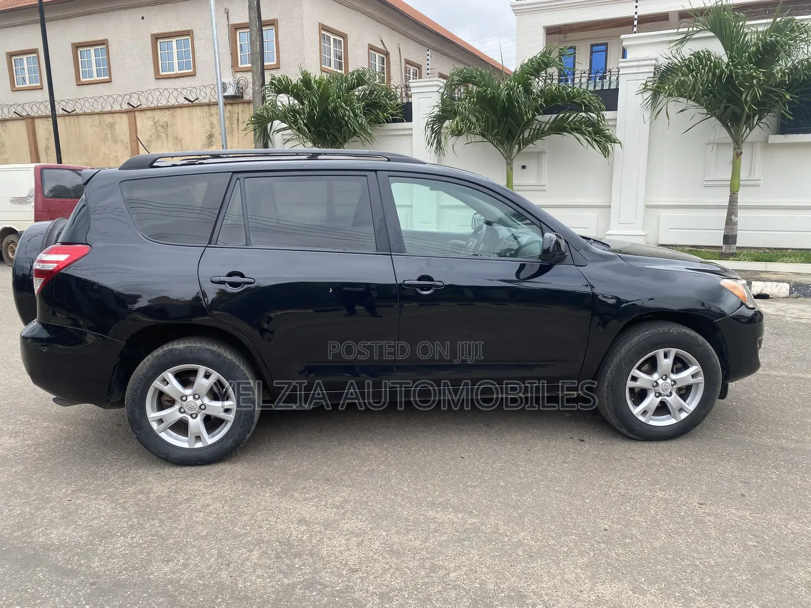 Toyota RAV4 2012 Black