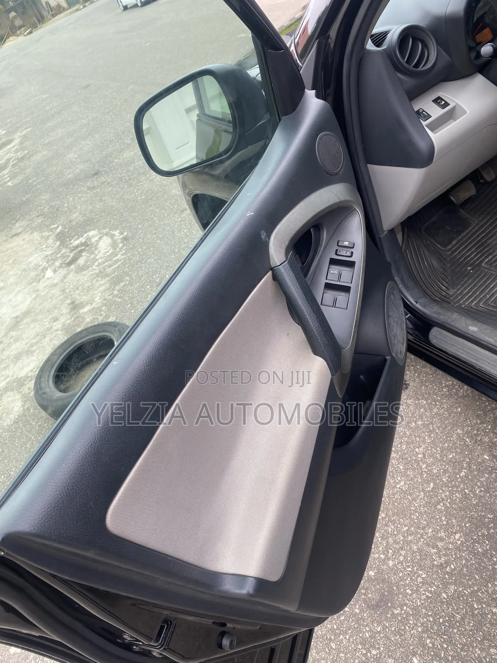 Toyota RAV4 2012 Black
