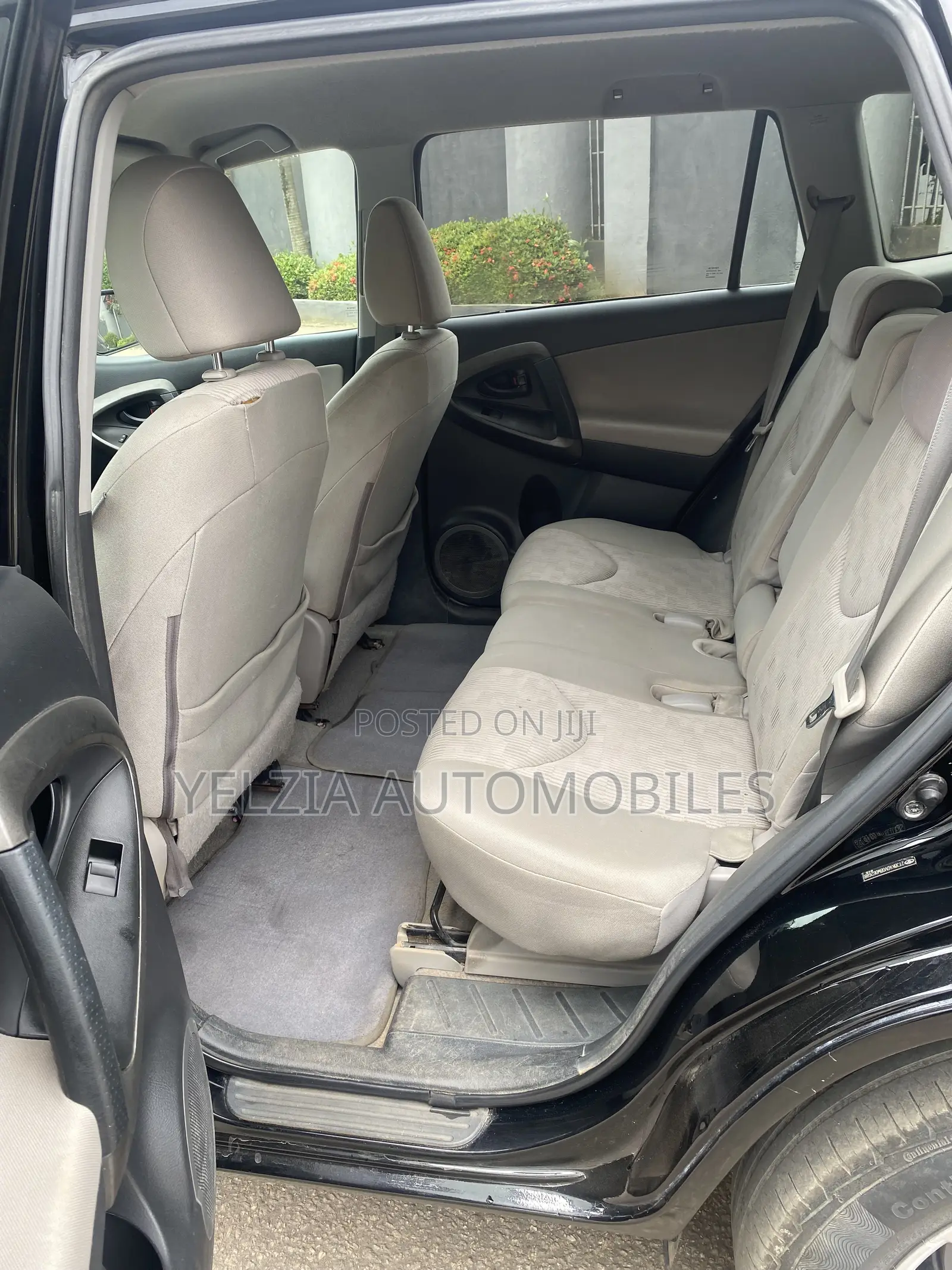Toyota RAV4 2012 Black