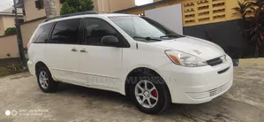 Toyota Sienna 2005 White