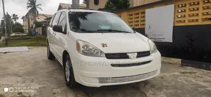 Toyota Sienna 2005 White