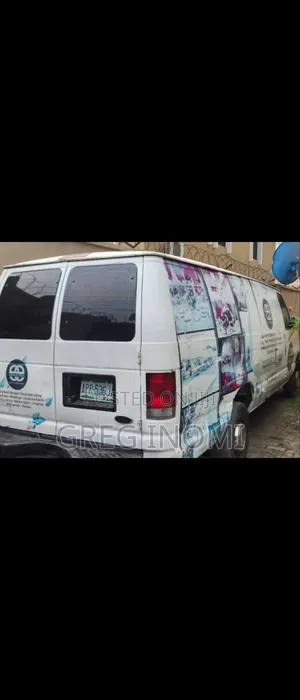 Ford E350 2007 White