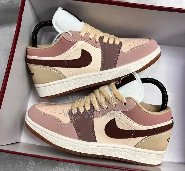 Nike Sneakers Shoe SB Available and Affordable