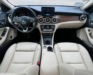 Mercedes-Benz GLA 250 2019 White