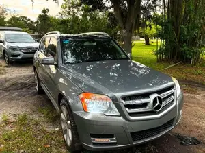 Mercedes-Benz GLK-Class 350 2011 Gray