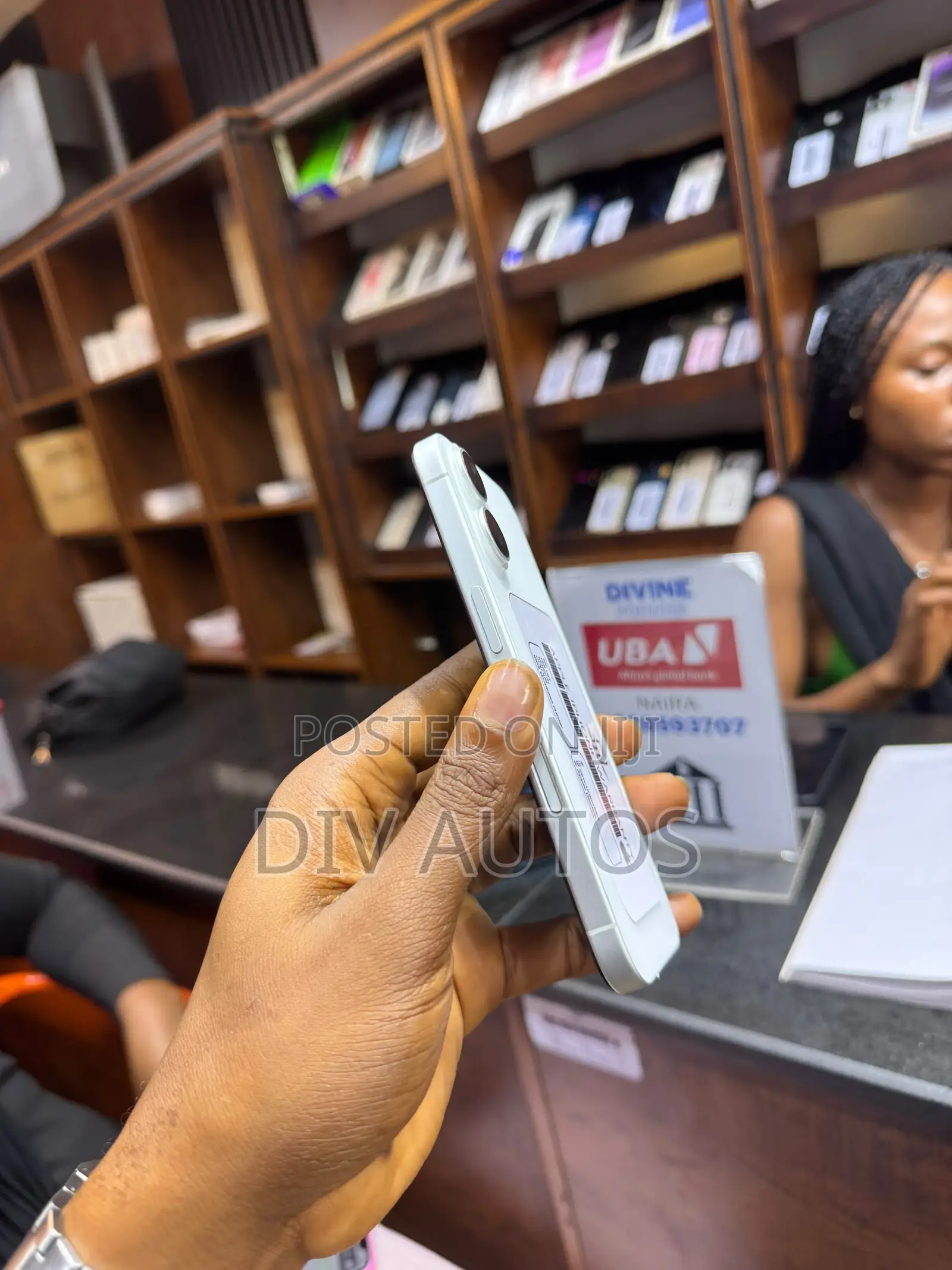 Apple iPhone 16 128 GB White
