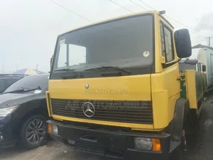 Mercedes Benz 814 Truck