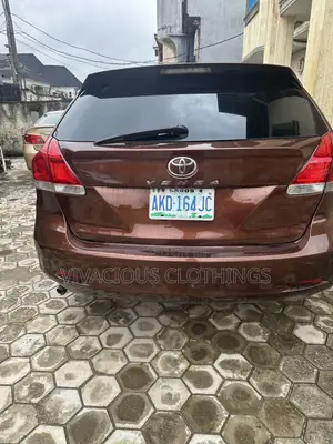 Toyota Venza V6 2010 Brown
