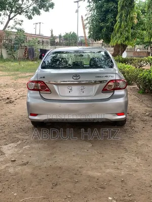 Toyota Corolla 2010 Silver