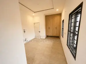 3bdrm Block of Flats in Kubwa for rent