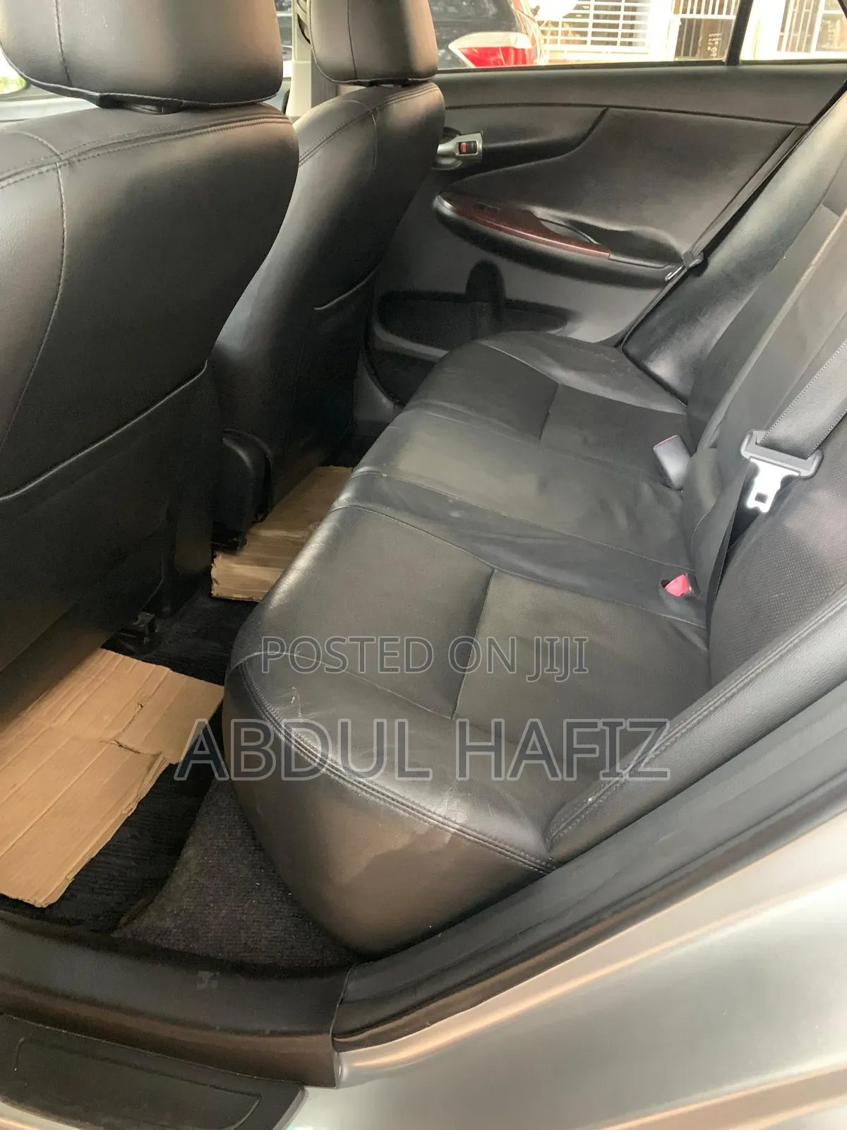 Toyota Corolla 2010 Silver