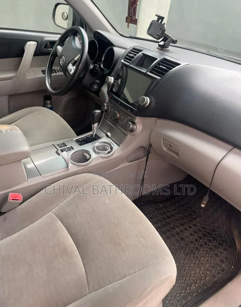 Toyota Highlander 2012 Gray