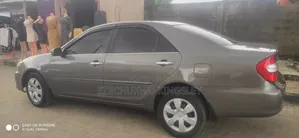 Toyota Camry 2004 Gray