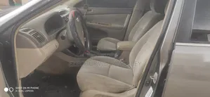 Toyota Camry 2004 Gray