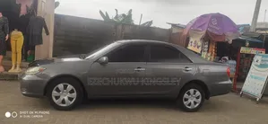 Toyota Camry 2004 Gray