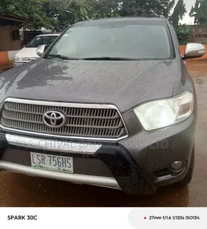 Toyota Highlander 2009 Gray