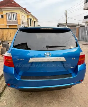 Toyota Highlander 2010 Blue