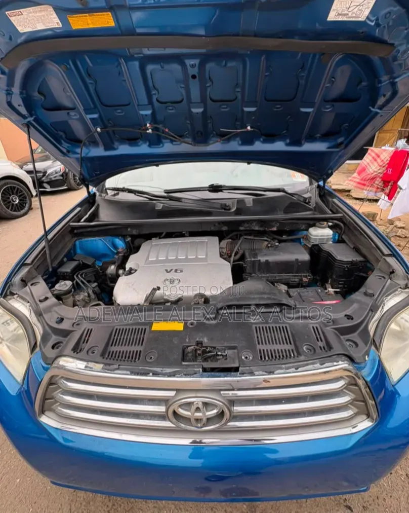 Toyota Highlander 2010 Blue