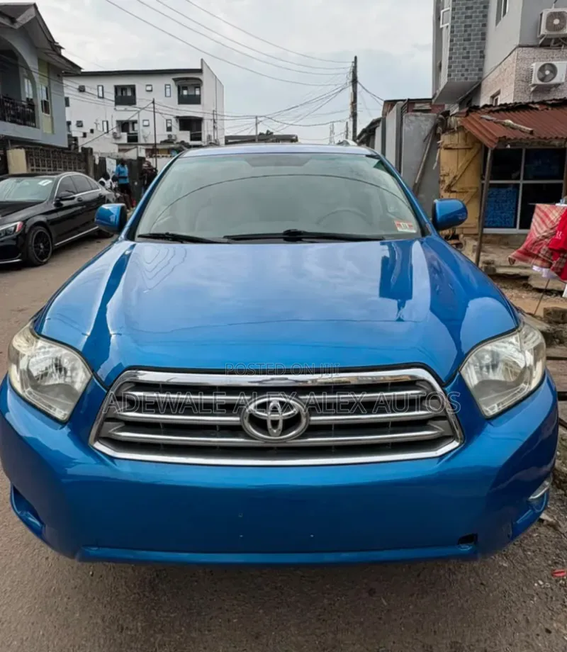 Toyota Highlander 2010 Blue