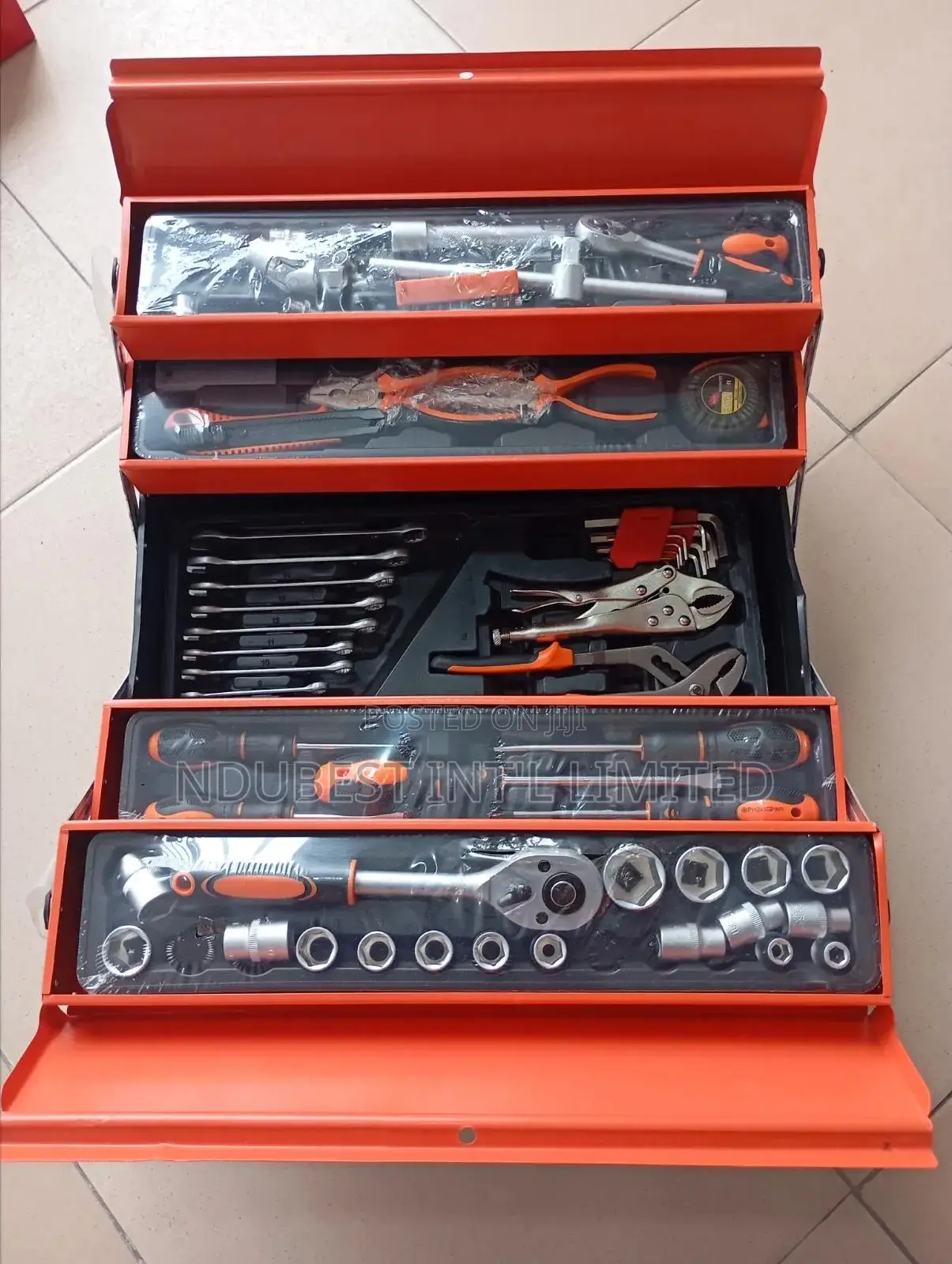 Mechanical Tools Box or Cantilever Tool Set