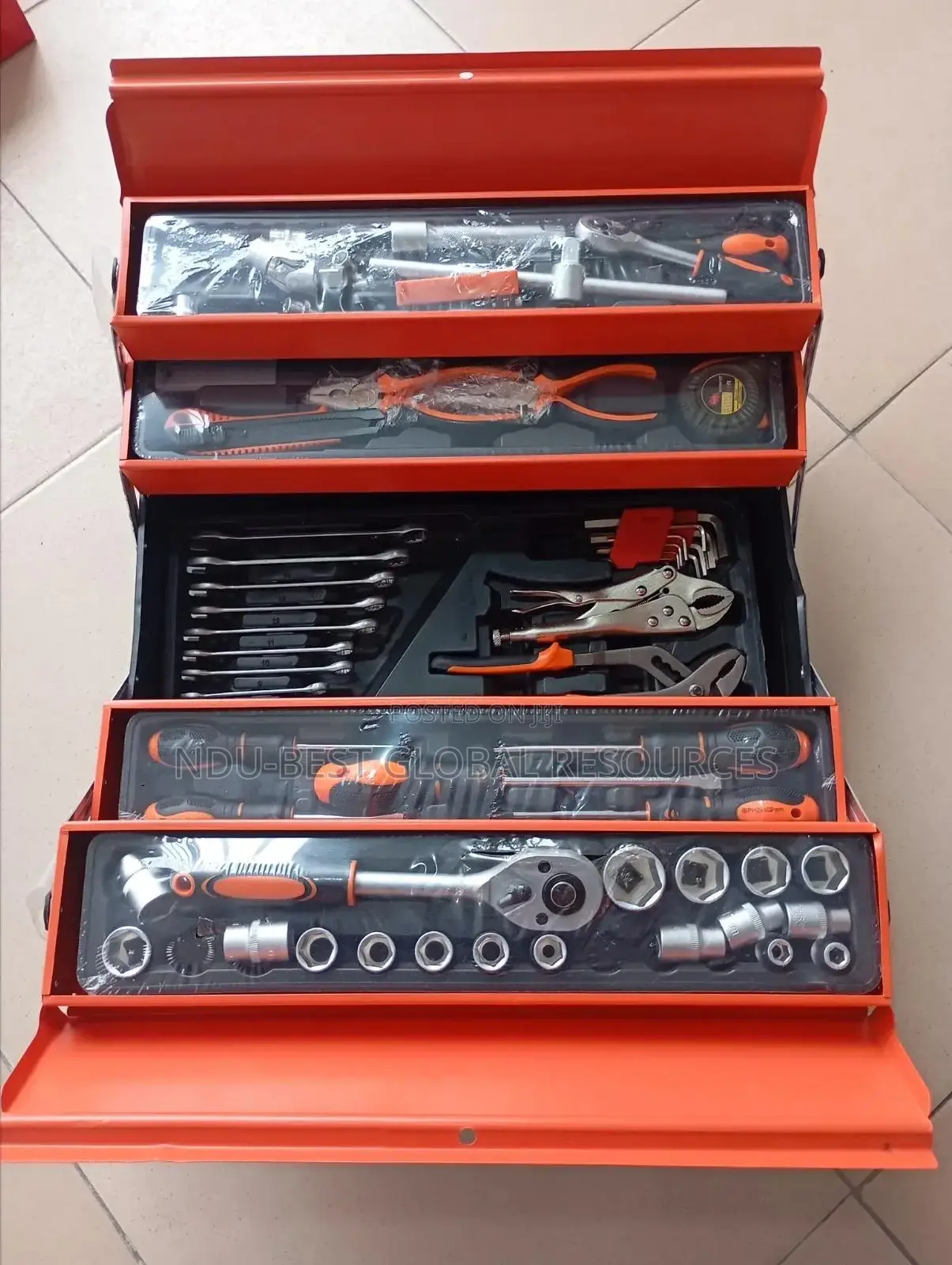 Mechanical Tools Box or Cantilever Tool Set