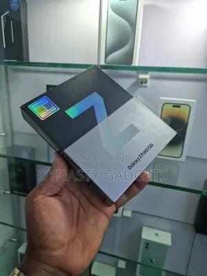 New Samsung Galaxy Z Fold3 5G 256 GB Black