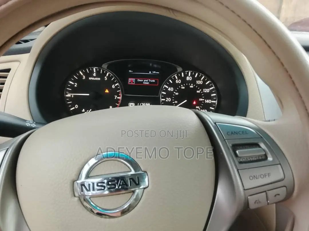Nissan Altima 2015 Gold