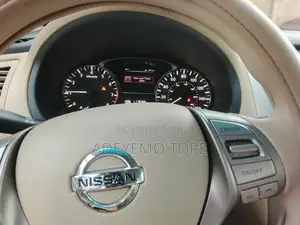 Nissan Altima 2015 Gold
