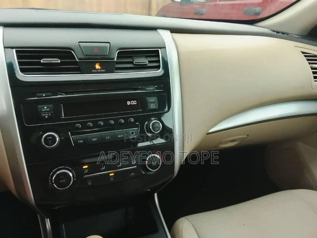Nissan Altima 2015 Gold